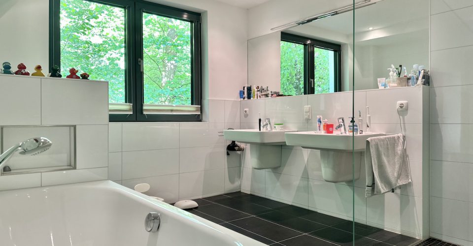 Elternbadezimmer