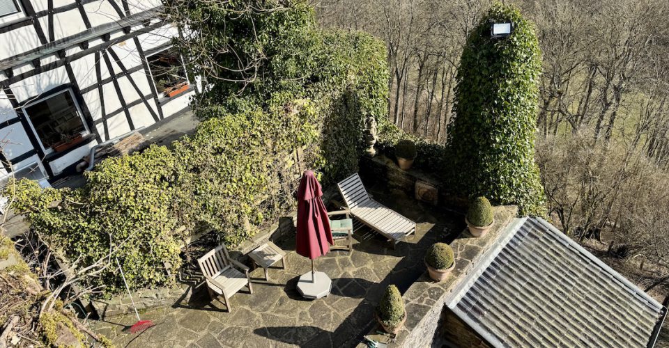 Blick auf die untere Terrasse